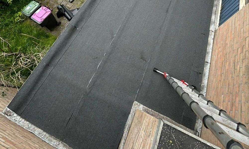 Plat dak geplaatst door dakdekker in Oirschot Plat dak geplaatst door dakdekker in Oirschot