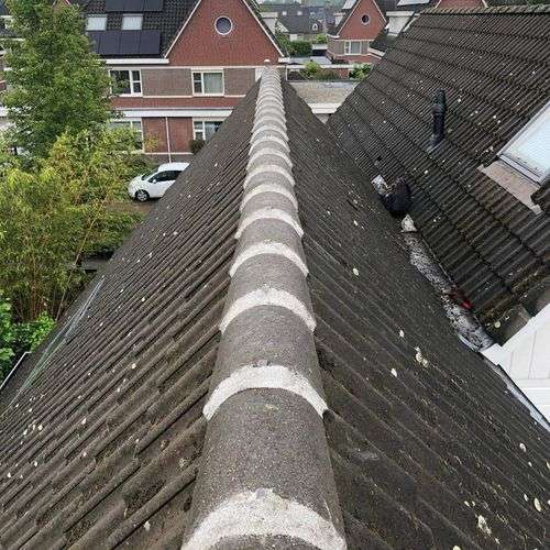 Dakinspectie Oirschot aan de nokvorsten Dakinspectie Oirschot aan de nokvorsten